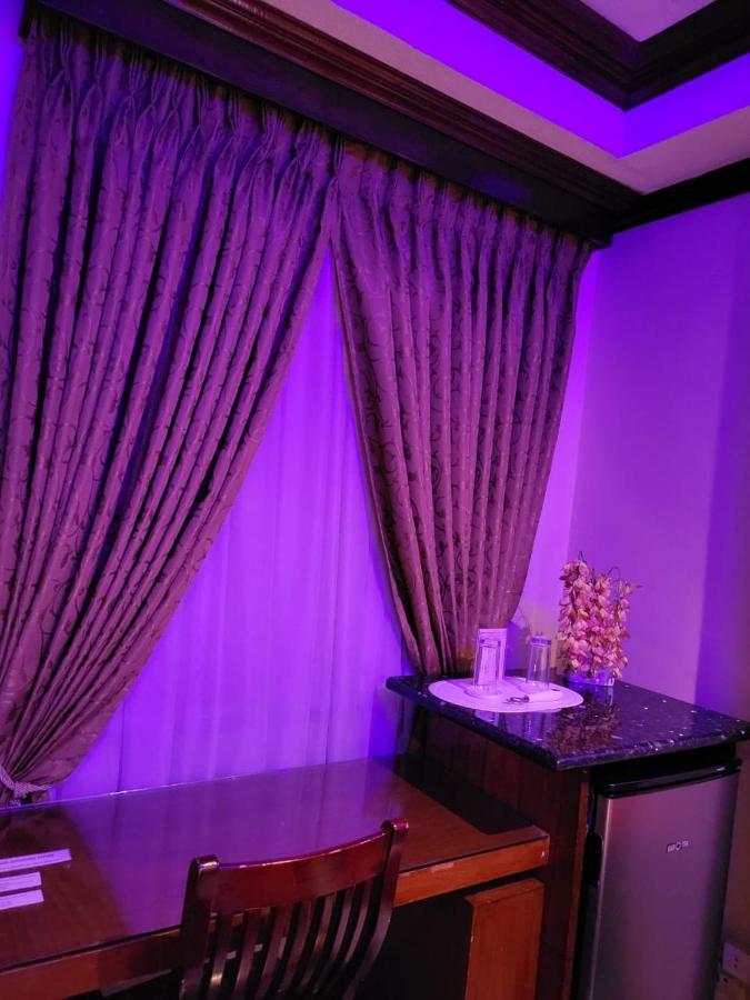 Fields Palace Hotel Анхелес Екстер'єр фото